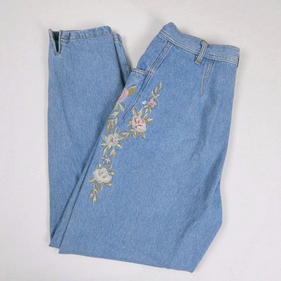 Together Denim - Together Vintage 90s Light Wash Embroidered Floral Tapered Jeans Women's 30x30